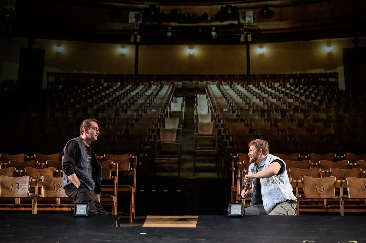 9 ряд. 10, 11 место