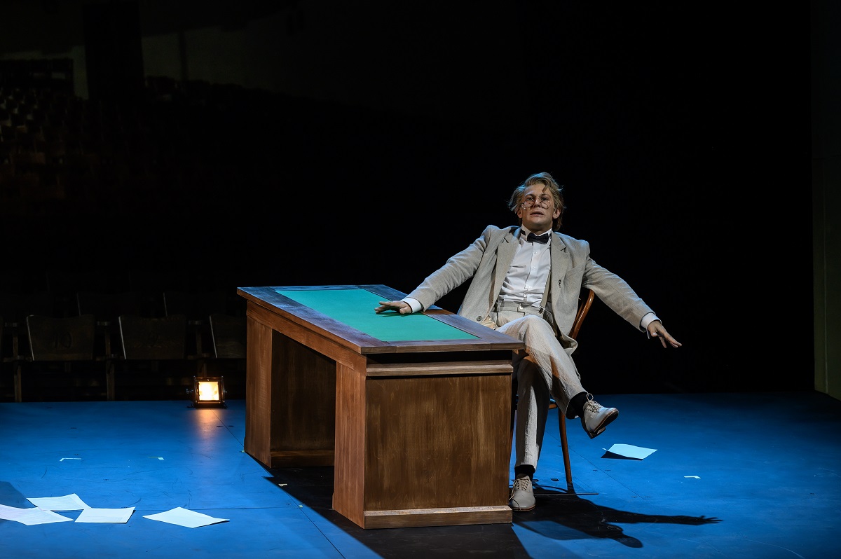 9 ряд. 10, 11 место