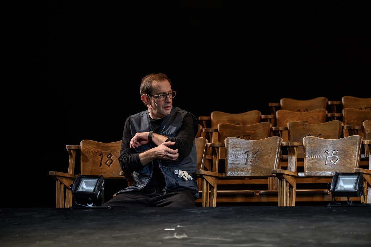 9 ряд. 10, 11 место